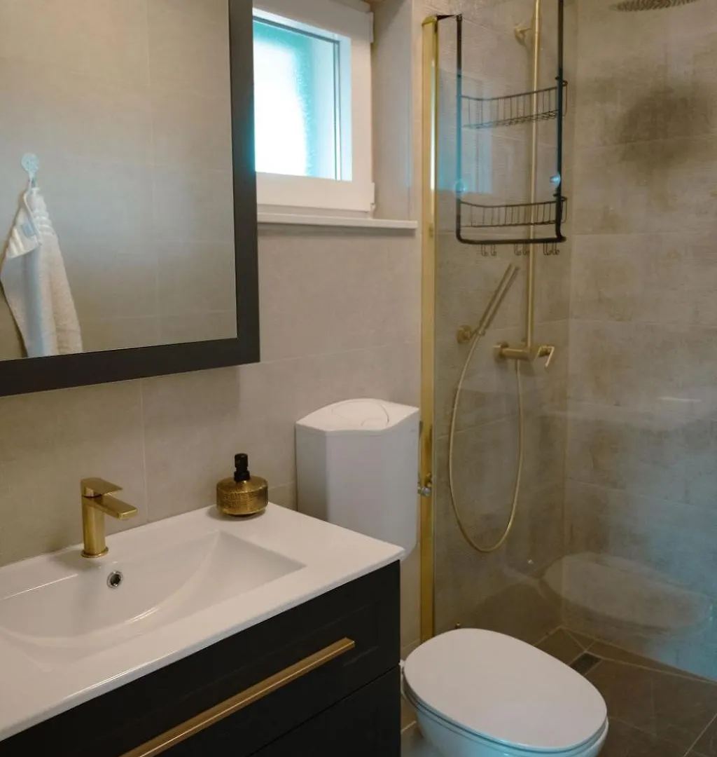 Robinson House Mimo Villa Nevidane