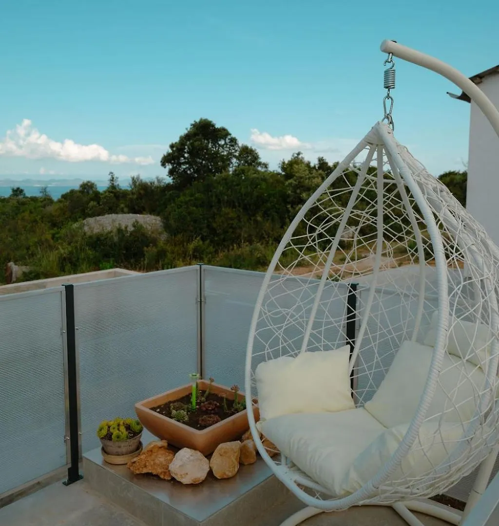 Robinson House Mimo Villa Nevidane