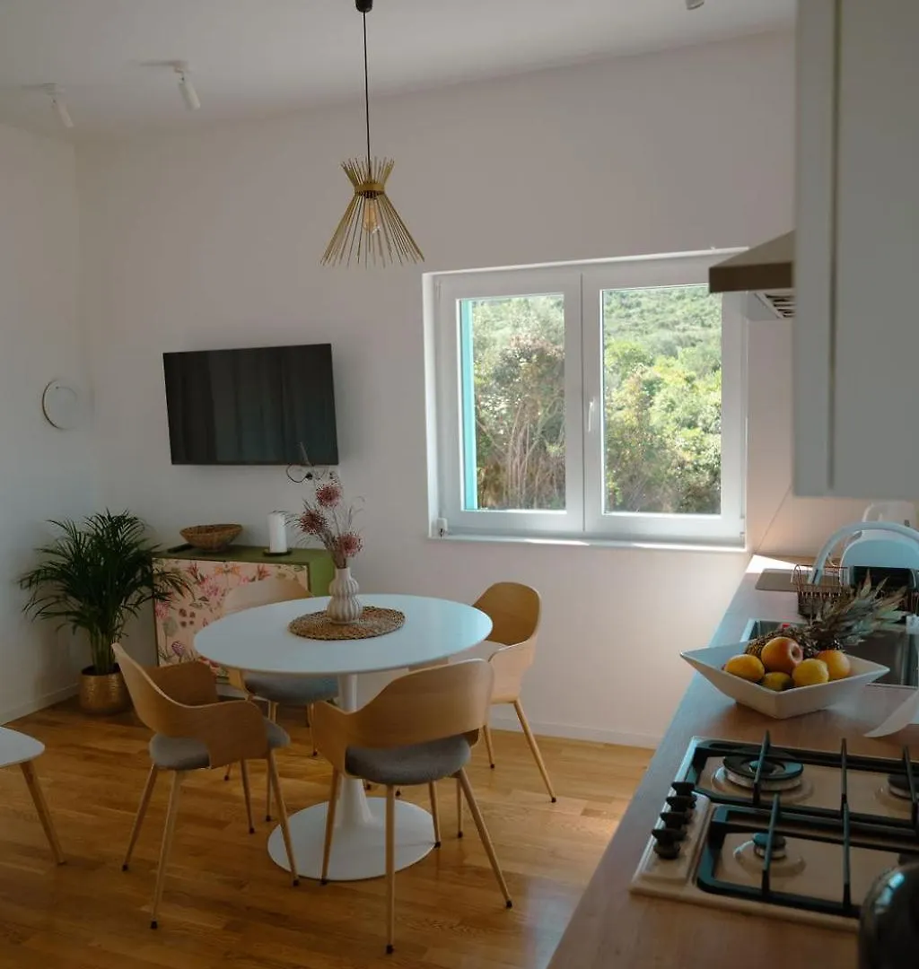 Holiday home Robinson House Mimo Villa Nevidane